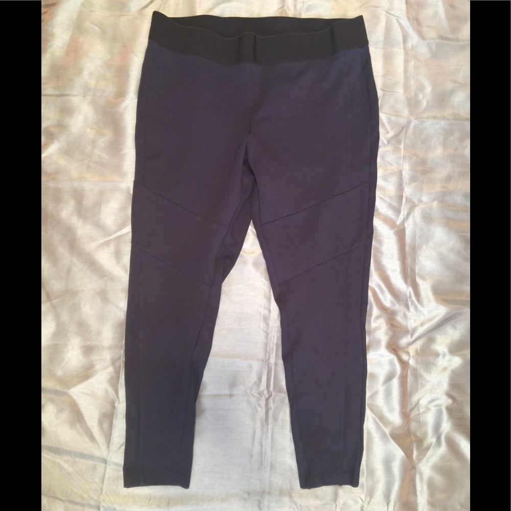 Navy Crown and Ivy Stretch Knit Pants